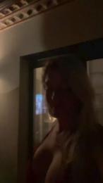 Viktorianoir webcam model stream image