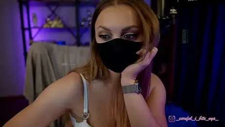 careful_i_bite_nya webcam model stream image