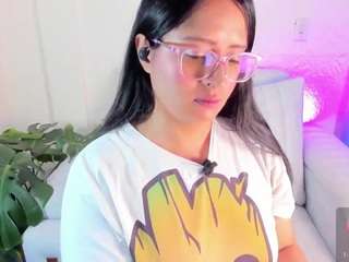 alisummer webcam model stream image