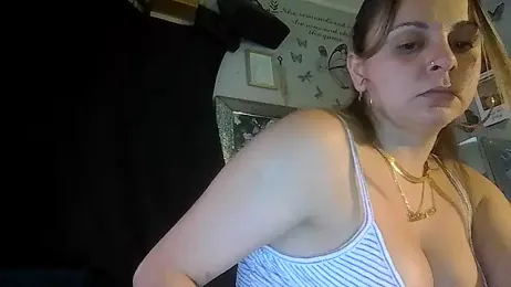 ShysluutGia webcam model stream image