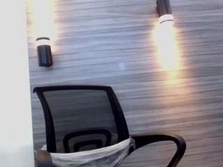 lelehott01 webcam model stream image