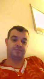 Mikacore webcam model stream image