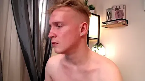 AlexxSweet webcam model stream image