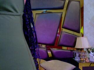 Emilie Lake webcam model stream image