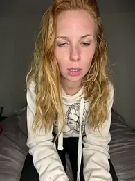 Redhairedteacher webcam model stream image