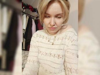 LadyAnny webcam model stream image