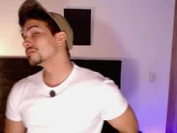 ian_davis webcam chaturbate model stream image