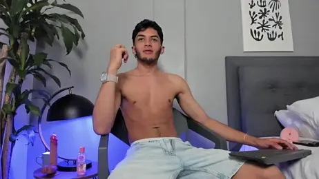 Tylerffoxx webcam model stream image