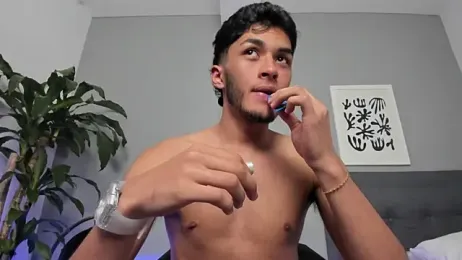 Tylerffoxx webcam model stream image