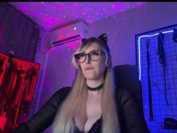 Miss-Liya webcam model stream image