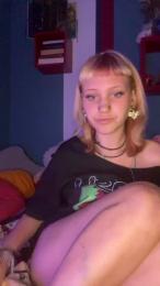 Darkutiee webcam cam4 model stream image