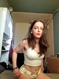 RoliNika22 webcam model stream image