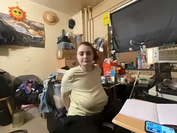 Snowbunnycake_131 webcam model stream image