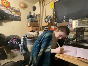 Snowbunnycake_131 webcam model stream image