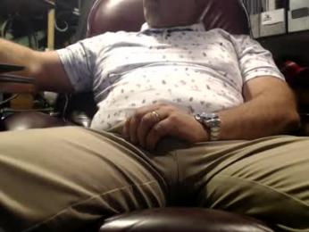 marrieddad19751975 webcam model stream image
