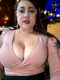 Oryk___ webcam model stream image