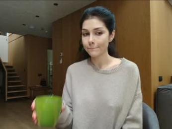 milla_bella webcam model stream image