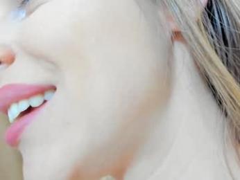 mila_polly_and_forester webcam model stream image