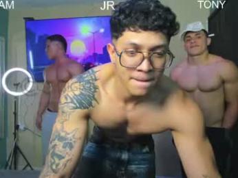 studs_men webcam model stream image