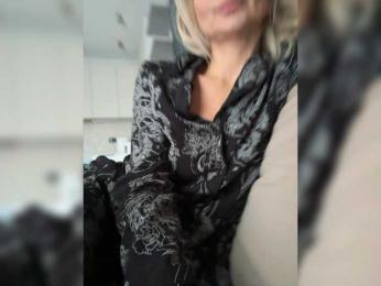 -Molly- webcam model stream image