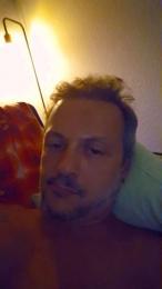 AceGentile webcam model stream image