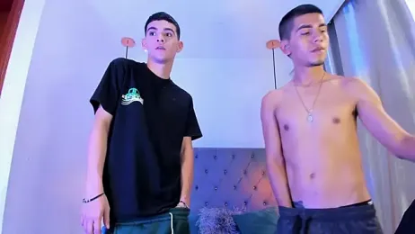 your_d0ll1 webcam model stream image