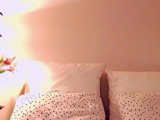 Zoe Niickels webcam model stream image