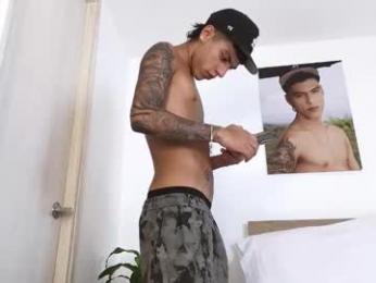 russell_adams_ webcam model stream image