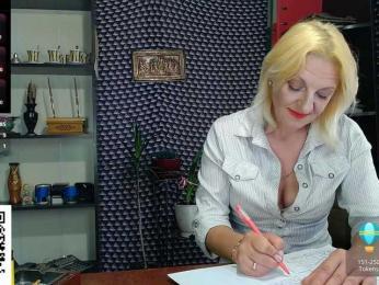 Nadin-slut webcam model stream image