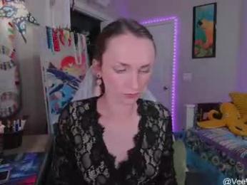 veeweatherbee webcam model stream image