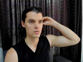 Keanu Crow webcam model stream image