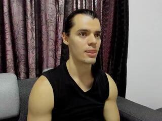 Keanu Crow webcam model stream image