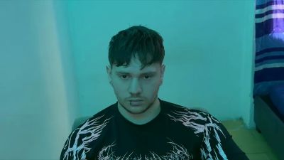 Eskolhandsome webcam model stream image