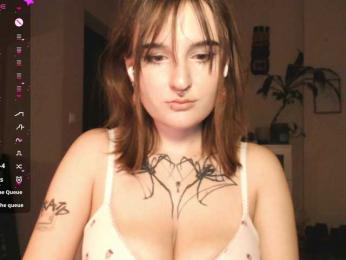momorenaaa webcam model stream image