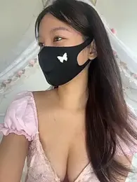 Gyuu-Nyuu webcam model stream image