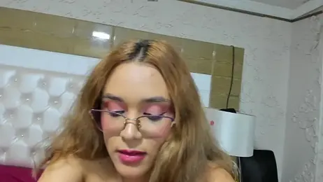 TaraaHot webcam stripchat model stream image