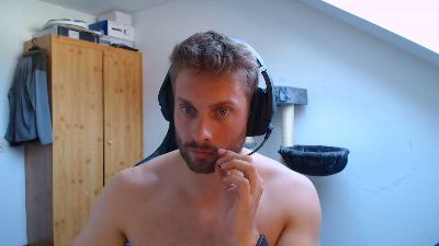 blueeyes839 webcam cam4 model stream image