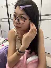 RaTnT webcam stripchat model stream image