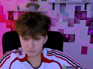 travis-wolf webcam model stream image