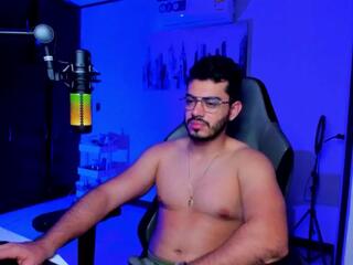 Bruno Oconer webcam flirt4free model stream image