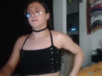 camila_bigcock_ts webcam model stream image