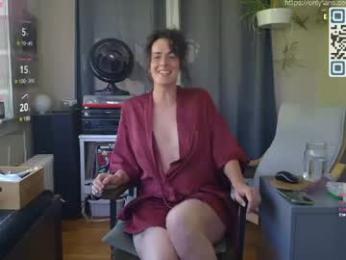tsbunnyhun webcam chaturbate model stream image