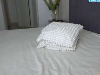 missjuliaa webcam camsoda model stream image