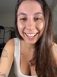 Carolini09 webcam stripchat model stream image