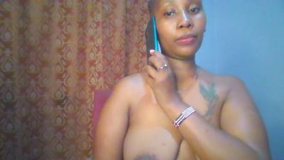 Sexie_curvie webcam model stream image