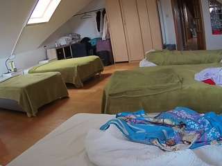 voyeurcam-julmodels-bed-3 webcam model stream image