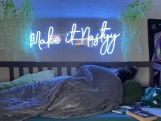 nastyylondon webcam model stream image