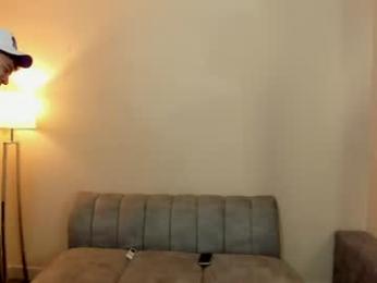 hiddendesire_ webcam model stream image