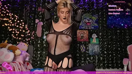 bellalunabear webcam stripchat model stream image