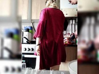 BrandyFoxes webcam model stream image